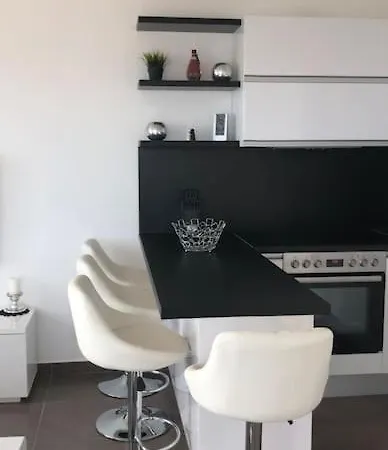 Apartment Neva *